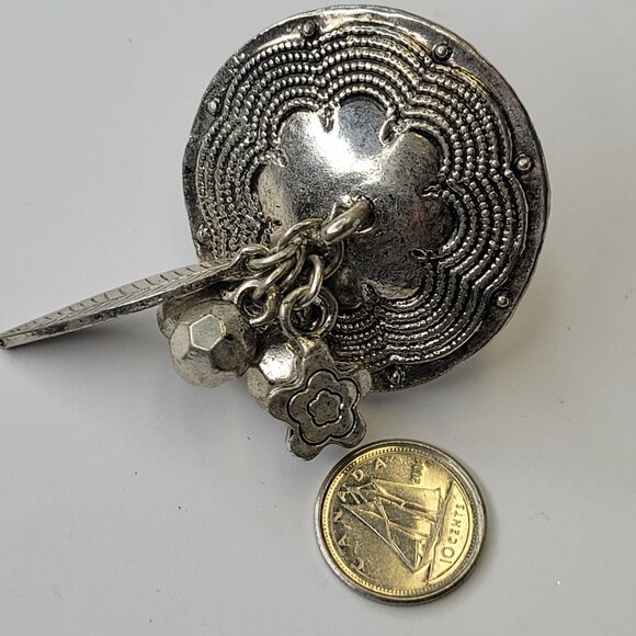 Vintage Round Charm Ring Adjustable Silver Tone Vintage ring - Picture 3 of 8